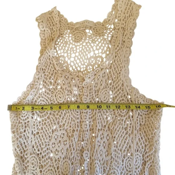 Adiva Crochet Duster Vest Womens Medium Cream Boho Fringe Longline Open Front - Picture 7 of 8